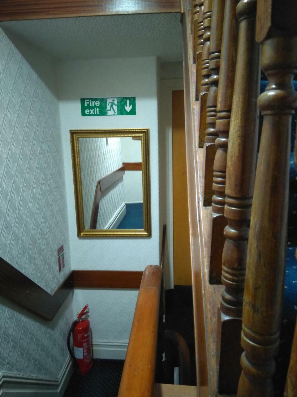 The Hopton Hotel Blackpool Bagian luar foto